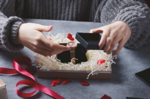 高校生の友達に 安いのに喜ばれる誕生日プレゼント14選 低予算 男女別にご紹介 Birthdaygifts By Memoco